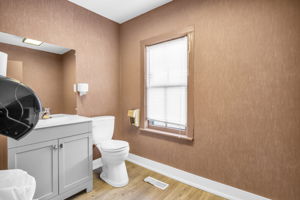  Photo 40