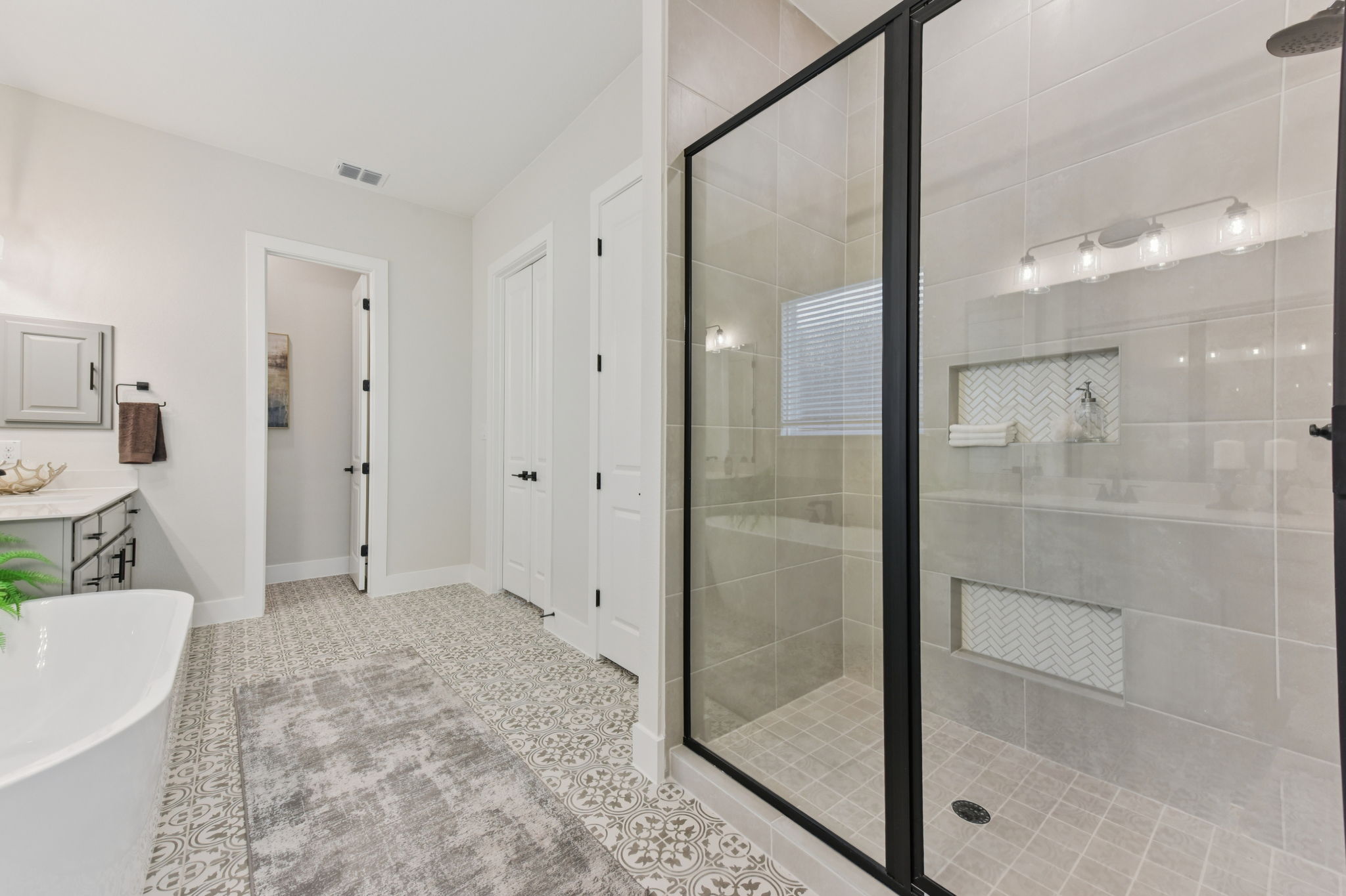 163 Lily Pad Lane Kyle-S3001-032