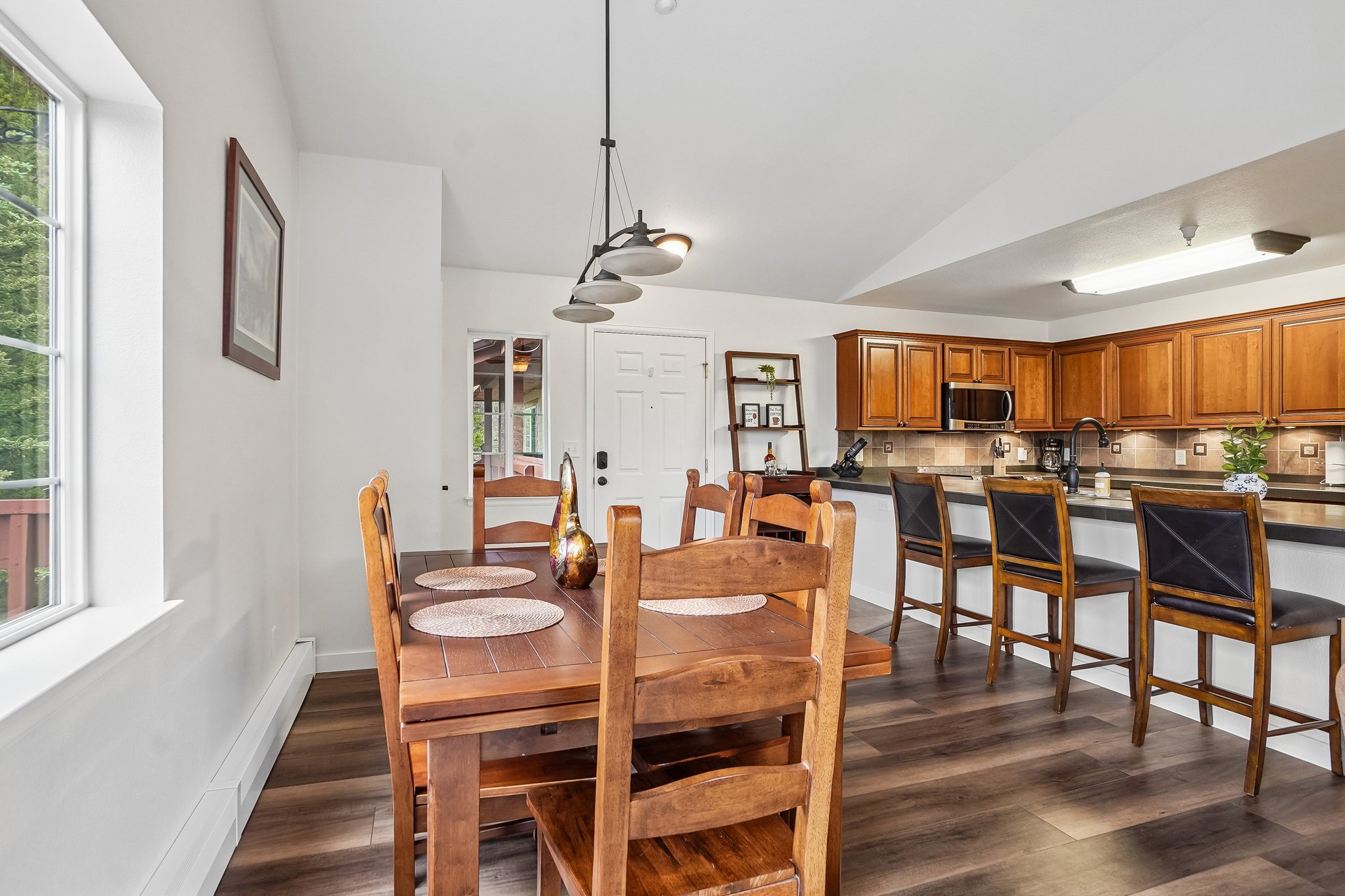 Pelican Cir 1205-S2606-014.jpg