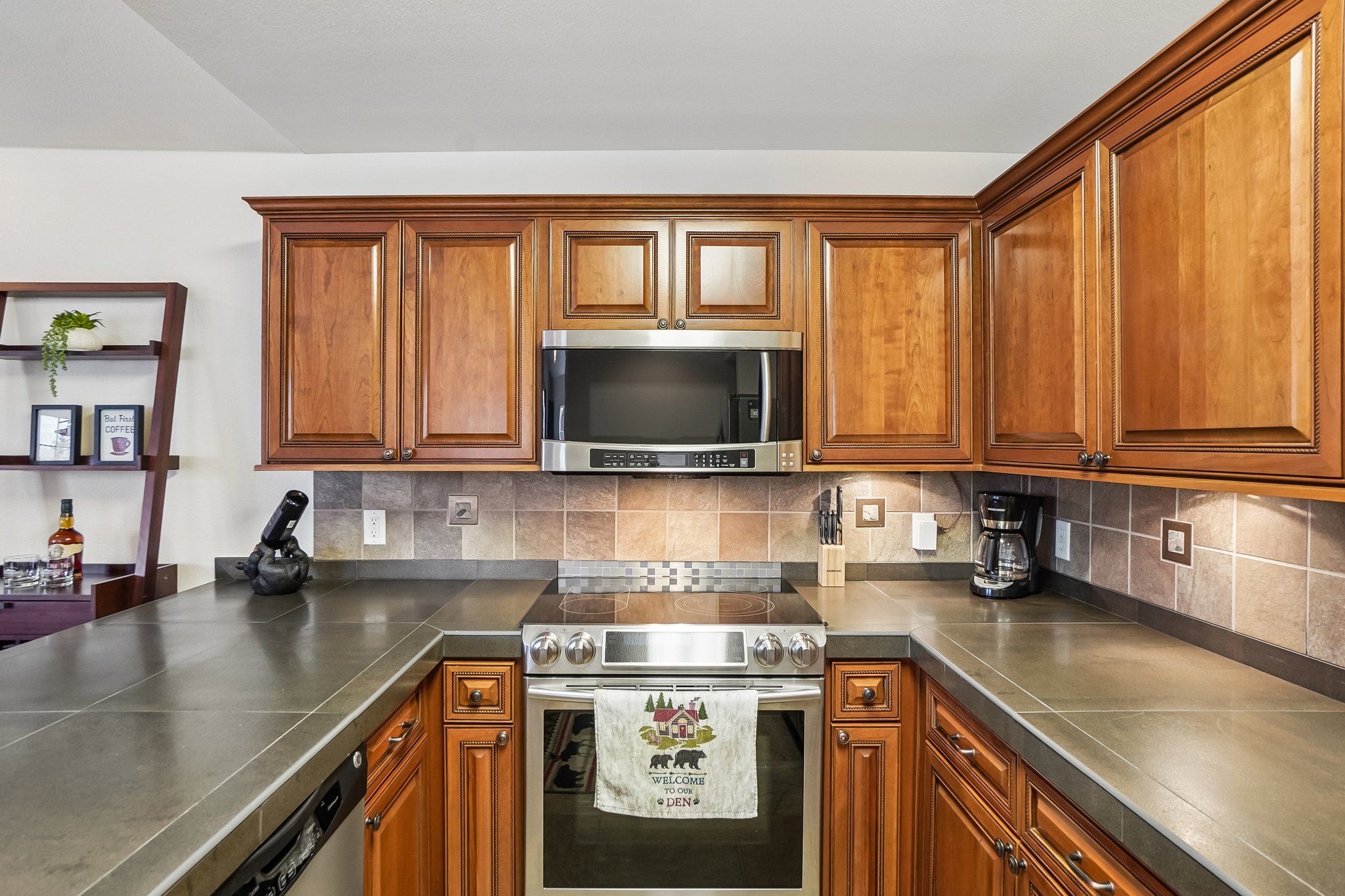 Pelican Cir 1205-S2606-018.jpg