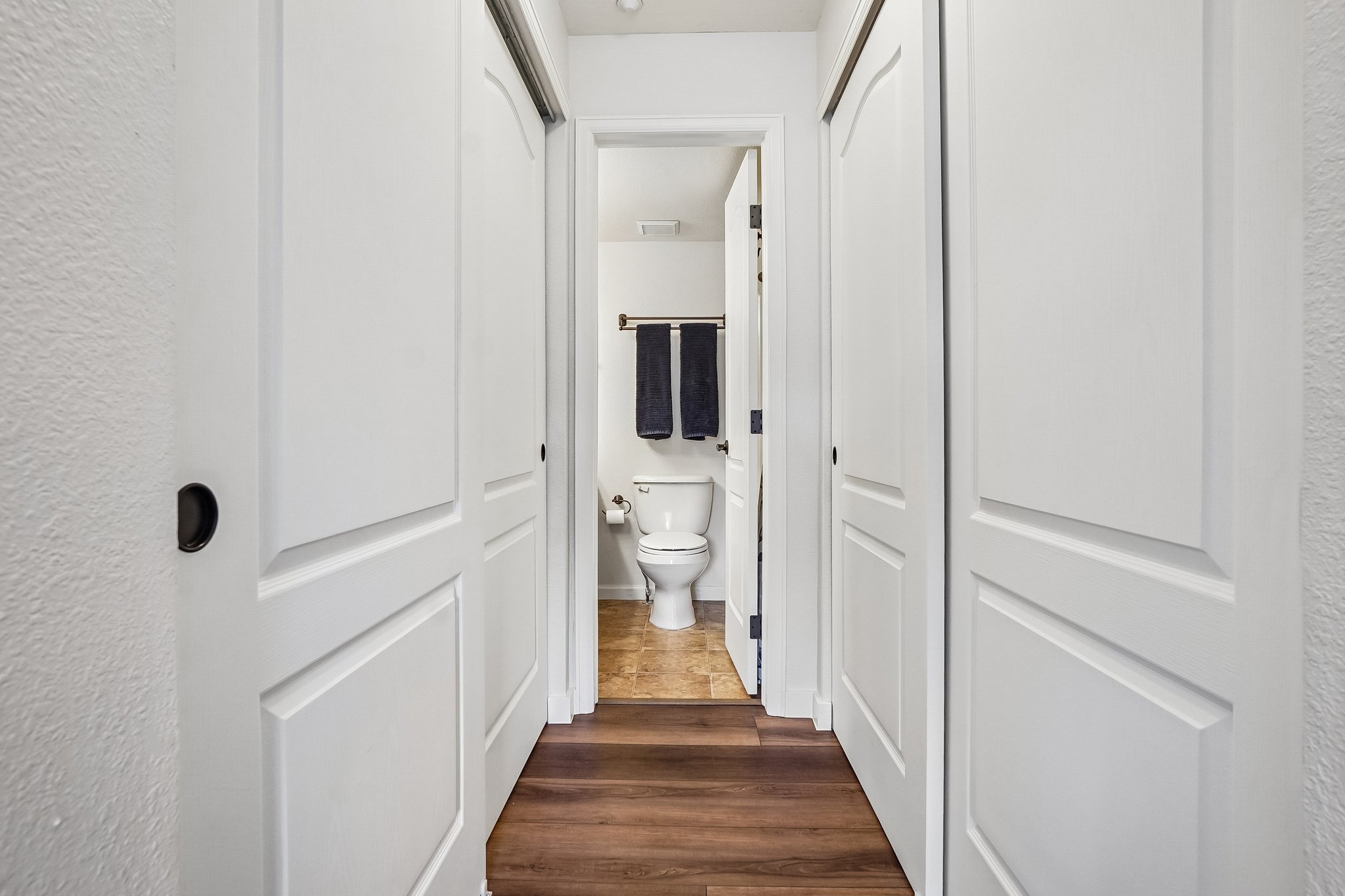 Pelican Cir 1205-S2606-026.jpg