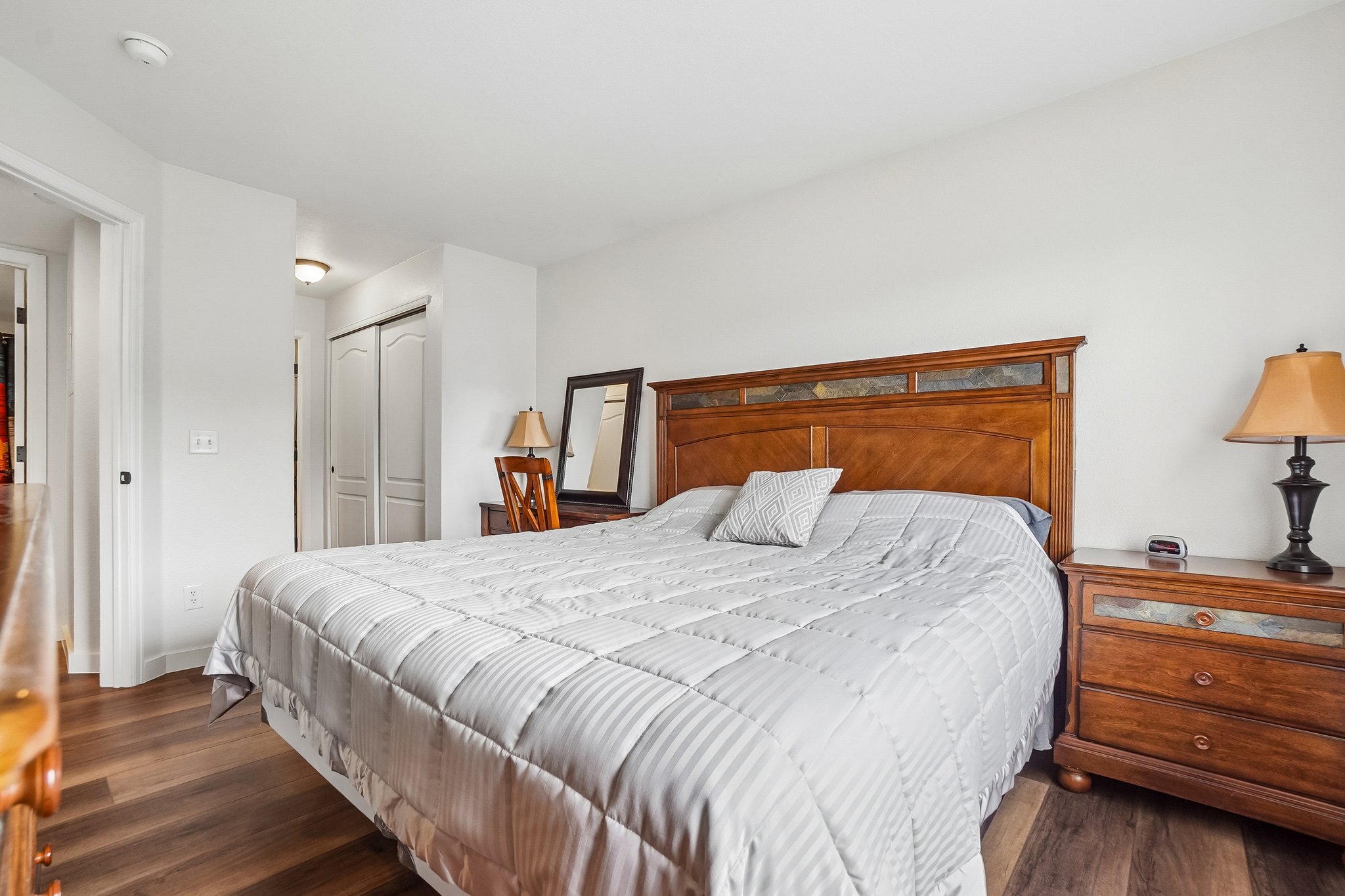 Pelican Cir 1205-S2606-030.jpg