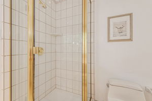  Photo 37