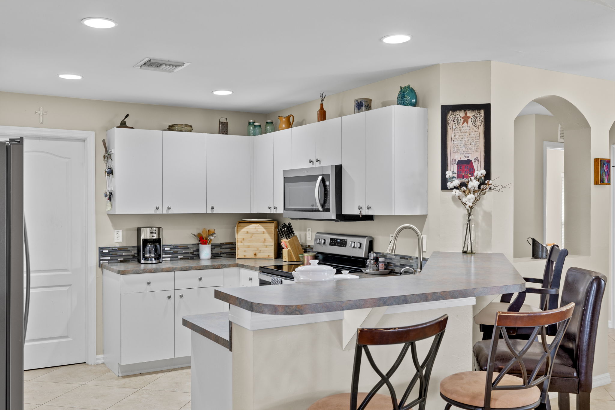 Kitchen 1 of 3