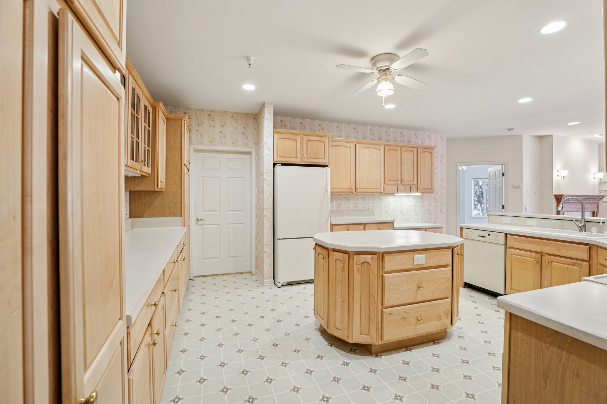 Wheeler Rd 102-S0601-010.jpg