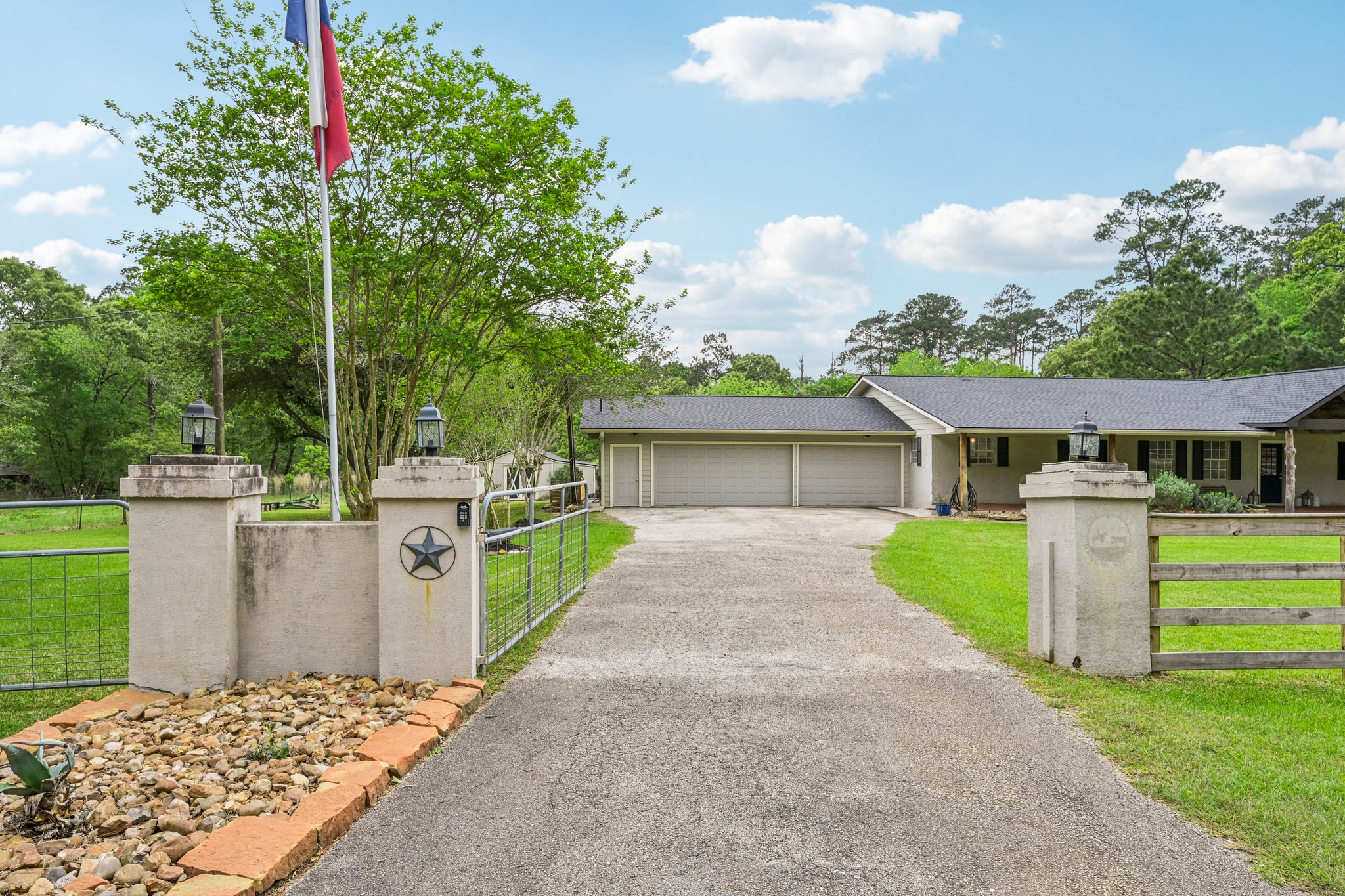 Cimmaron Dr-S0404-004.jpg