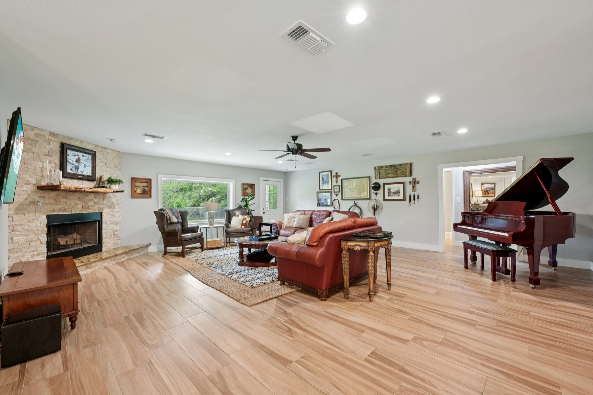 Cimmaron Dr-S0404-015.jpg