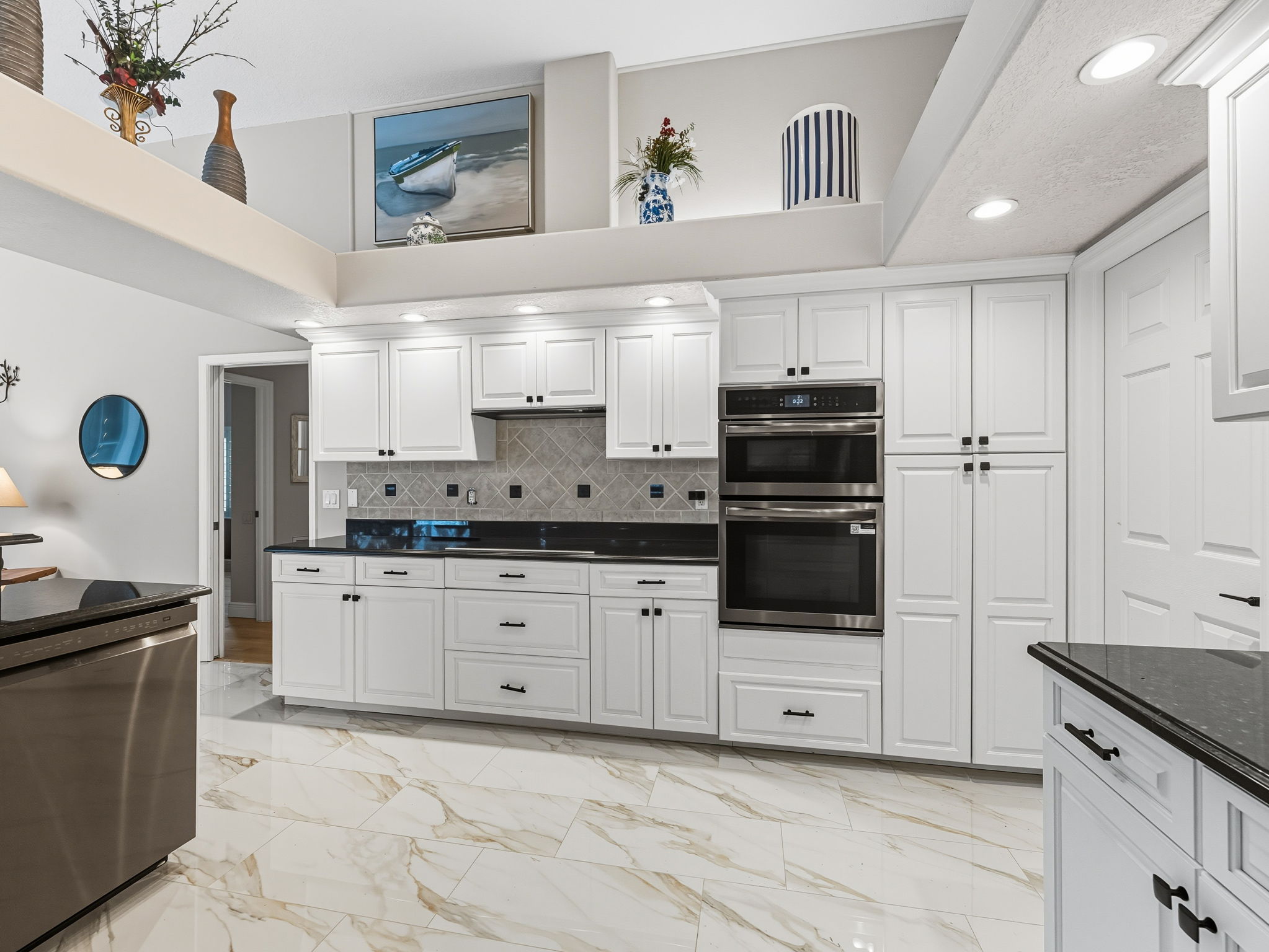 16308 Colwood - 13