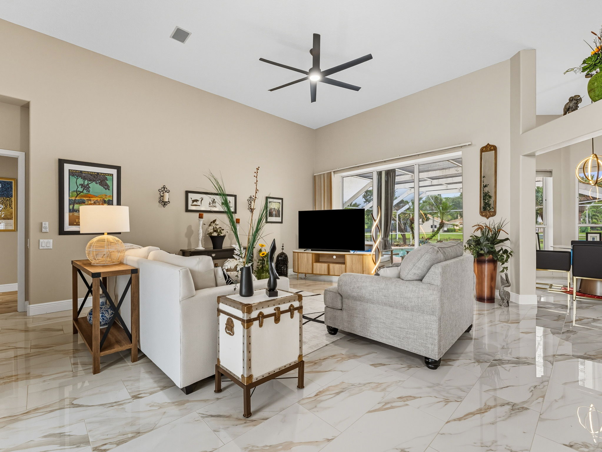 16308 Colwood - 06