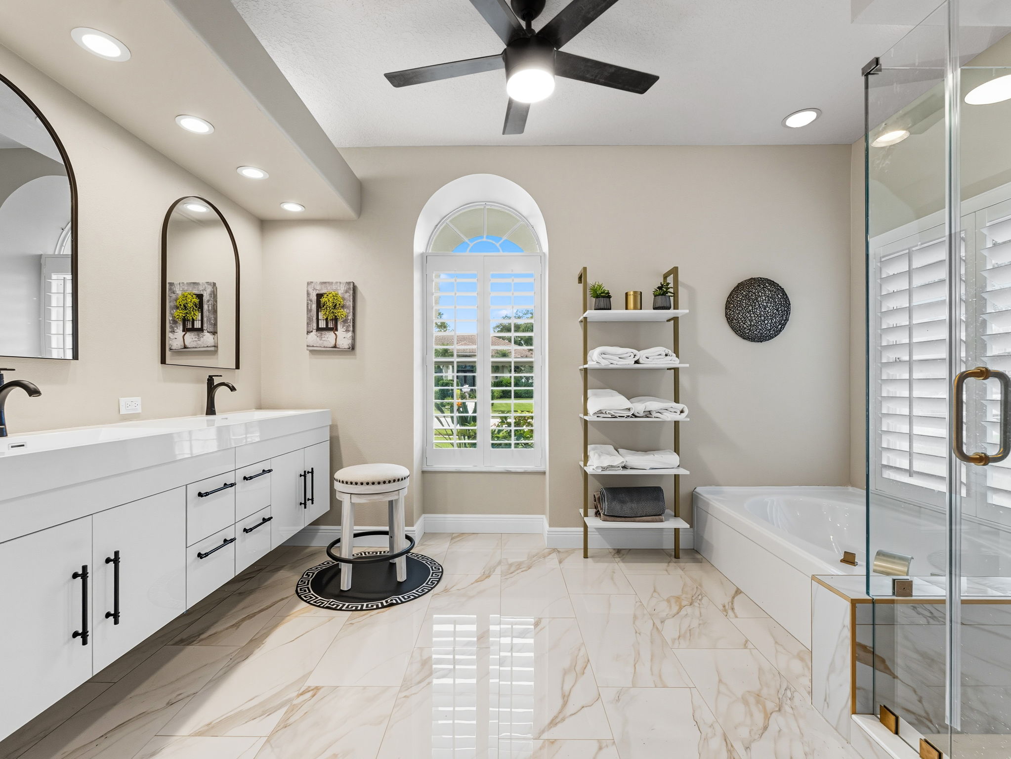16308 Colwood - 19