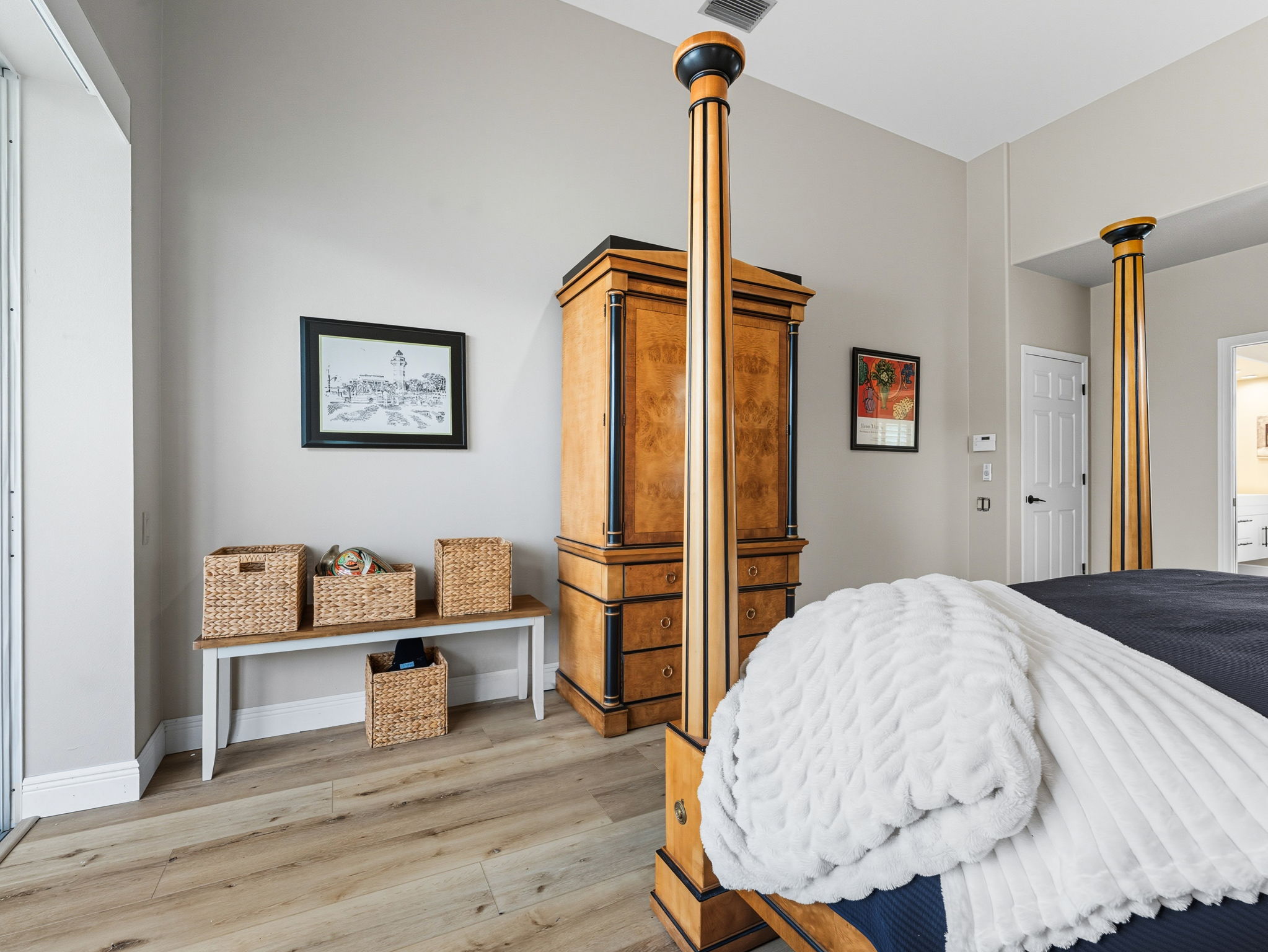 16308 Colwood - 18