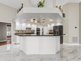 16308 Colwood - 12
