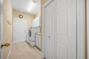  Photo 52