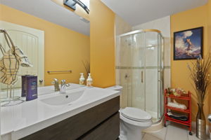  Photo 33