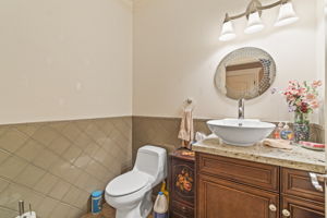  Photo 35