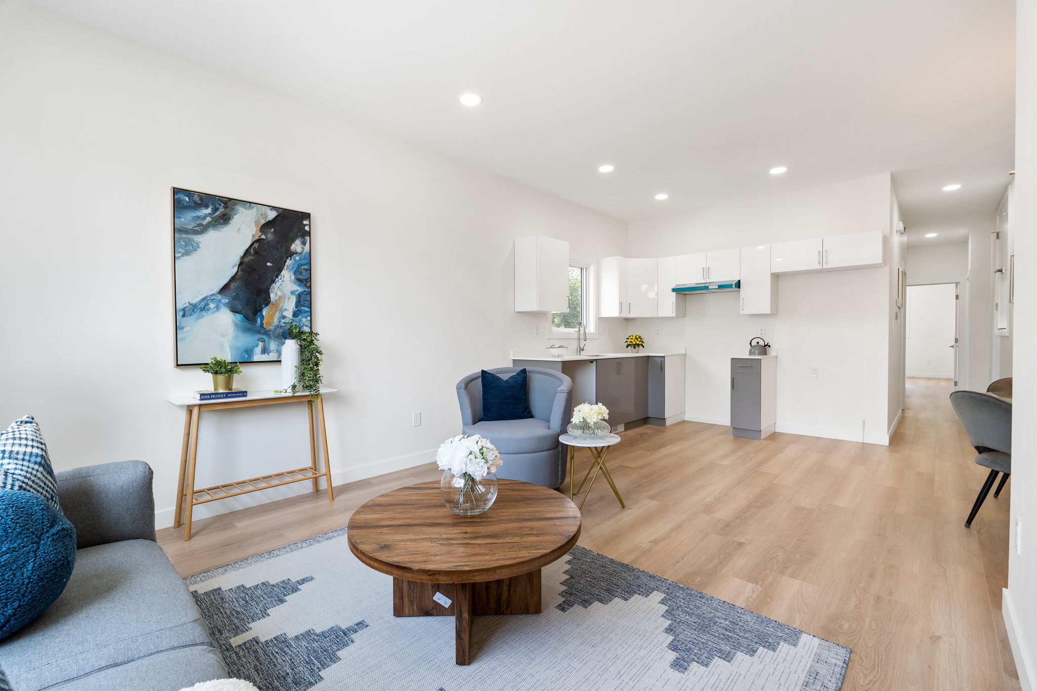 1631 Ross Ave W - Interior-1
