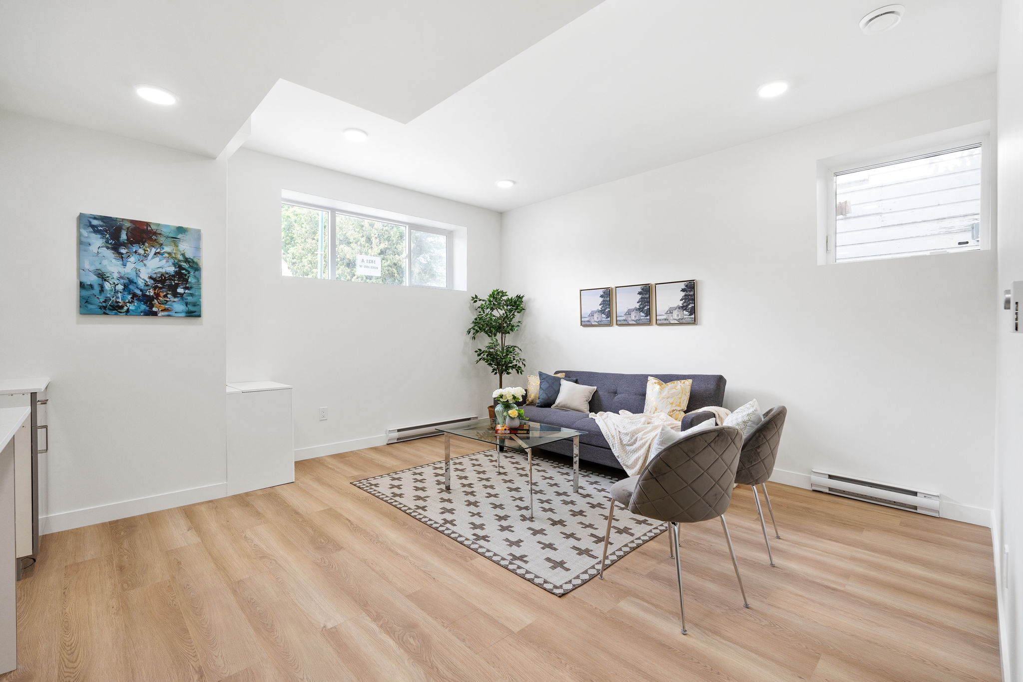 1631 Ross Ave W - Interior-24