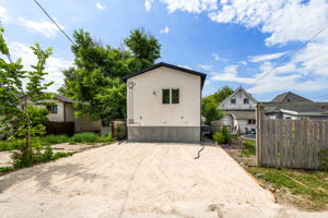 1631 Ross Ave W - Exterior-5