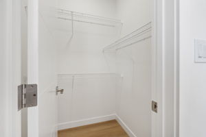 1631 Ross Ave W - Interior-15