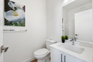 1631 Ross Ave W - Interior-16