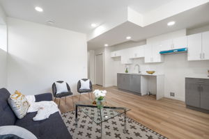 1631 Ross Ave W - Interior-26