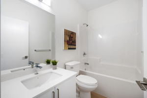1631 Ross Ave W - Interior-29