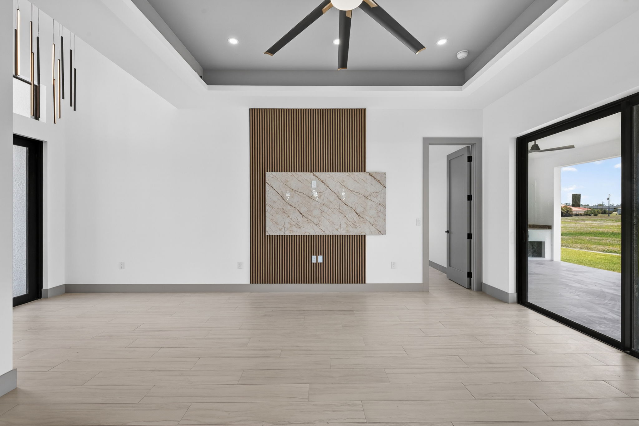 Living Room 3 of 6