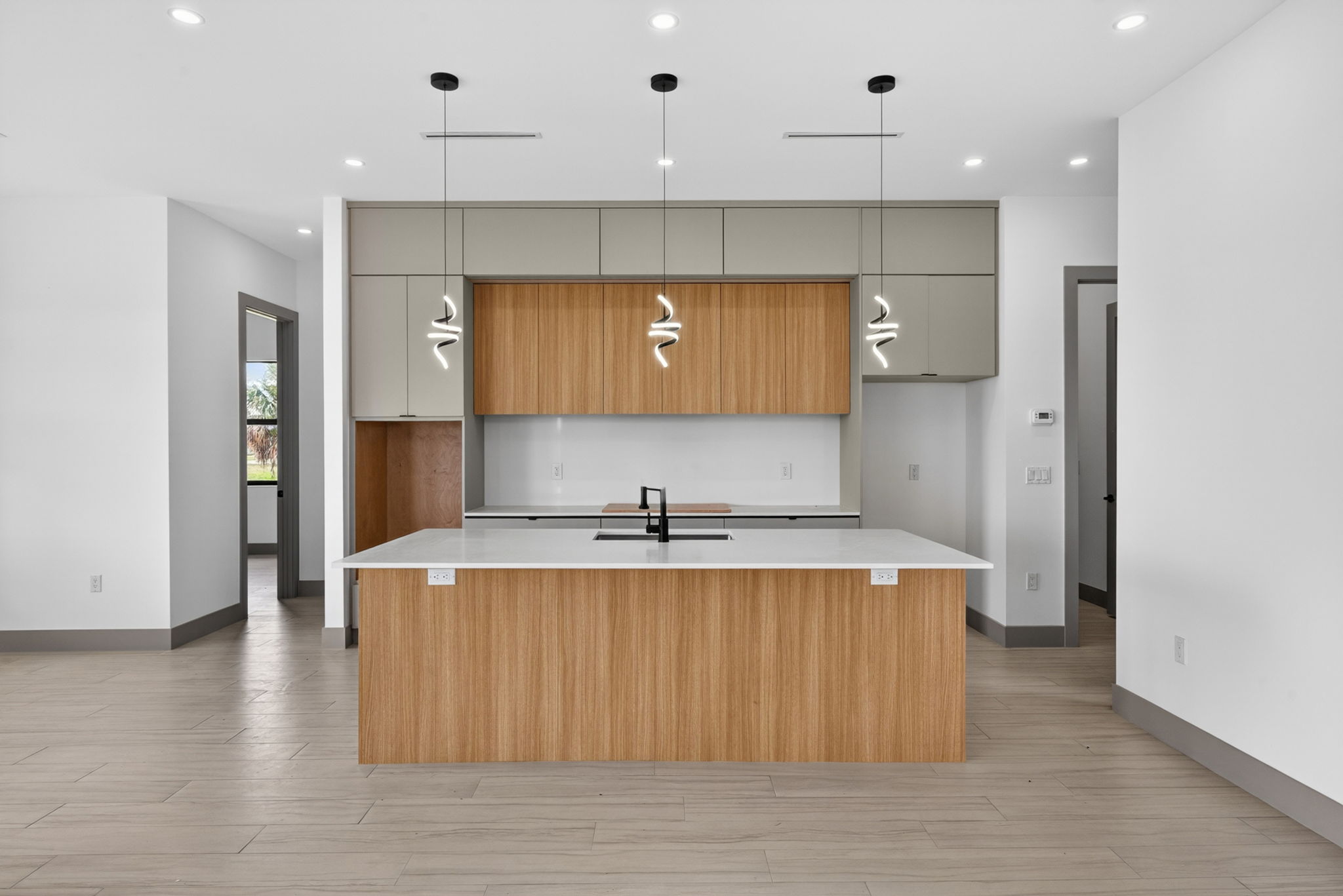 Kitchen 3 of 4