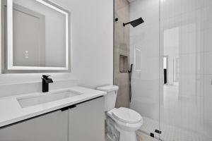 Guest Bathroom 2