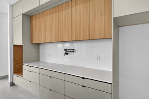 Kitchen 2 of 4
