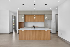 Kitchen 3 of 4
