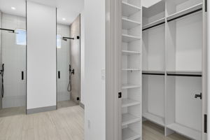 Walk In Closet 2 of 2