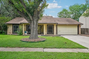 Falcon Hill St-S1006-001.jpg