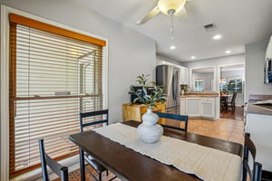 Falcon Hill St-S1006-013.jpg