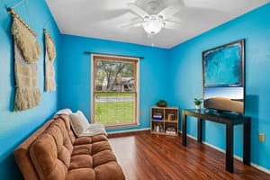 Falcon Hill St-S1006-022.jpg
