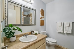 Falcon Hill St-S1006-031.jpg