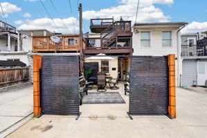 Belt Street 14