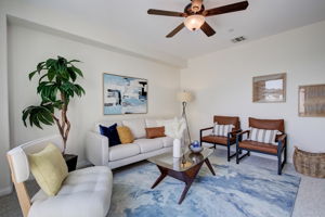  Gramercy Ave-008