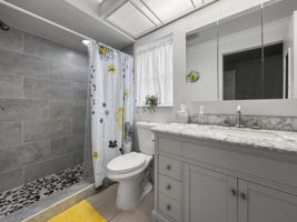 Bathroom 1 - IMG_6985