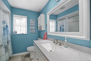 Bathroom 2 - 495A0935