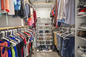 BR1 Closet - 495A1042
