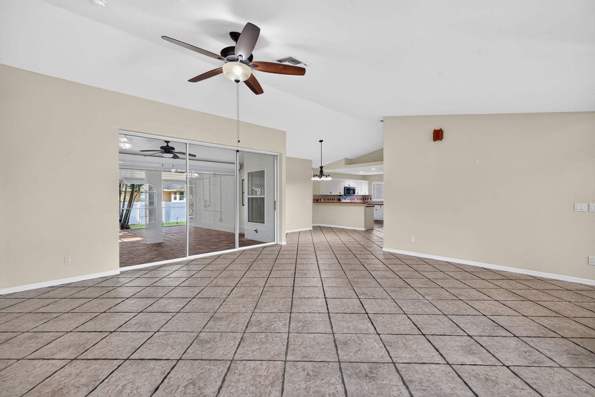 Living Room 2 of 4