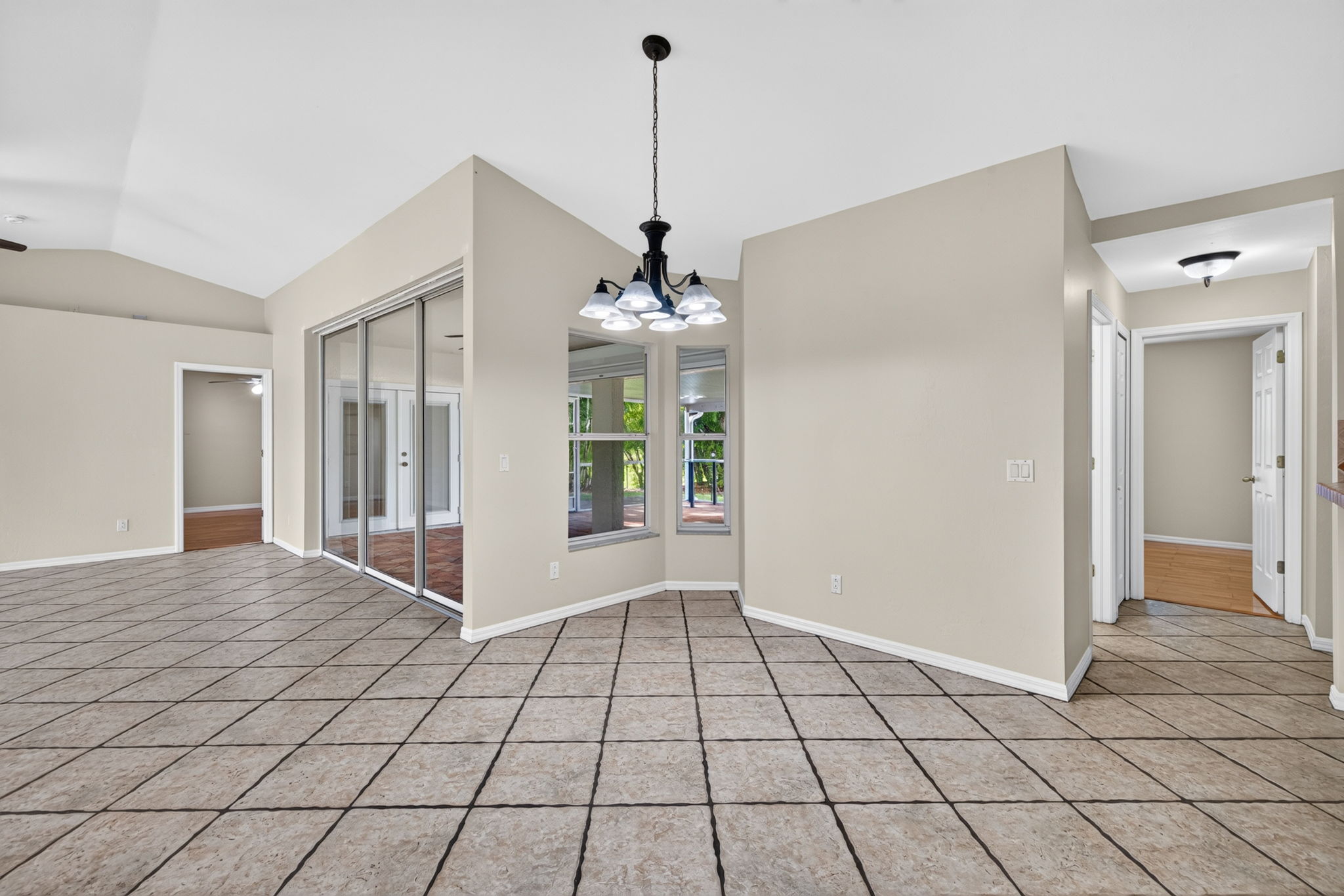 Dining Room 1 of 2