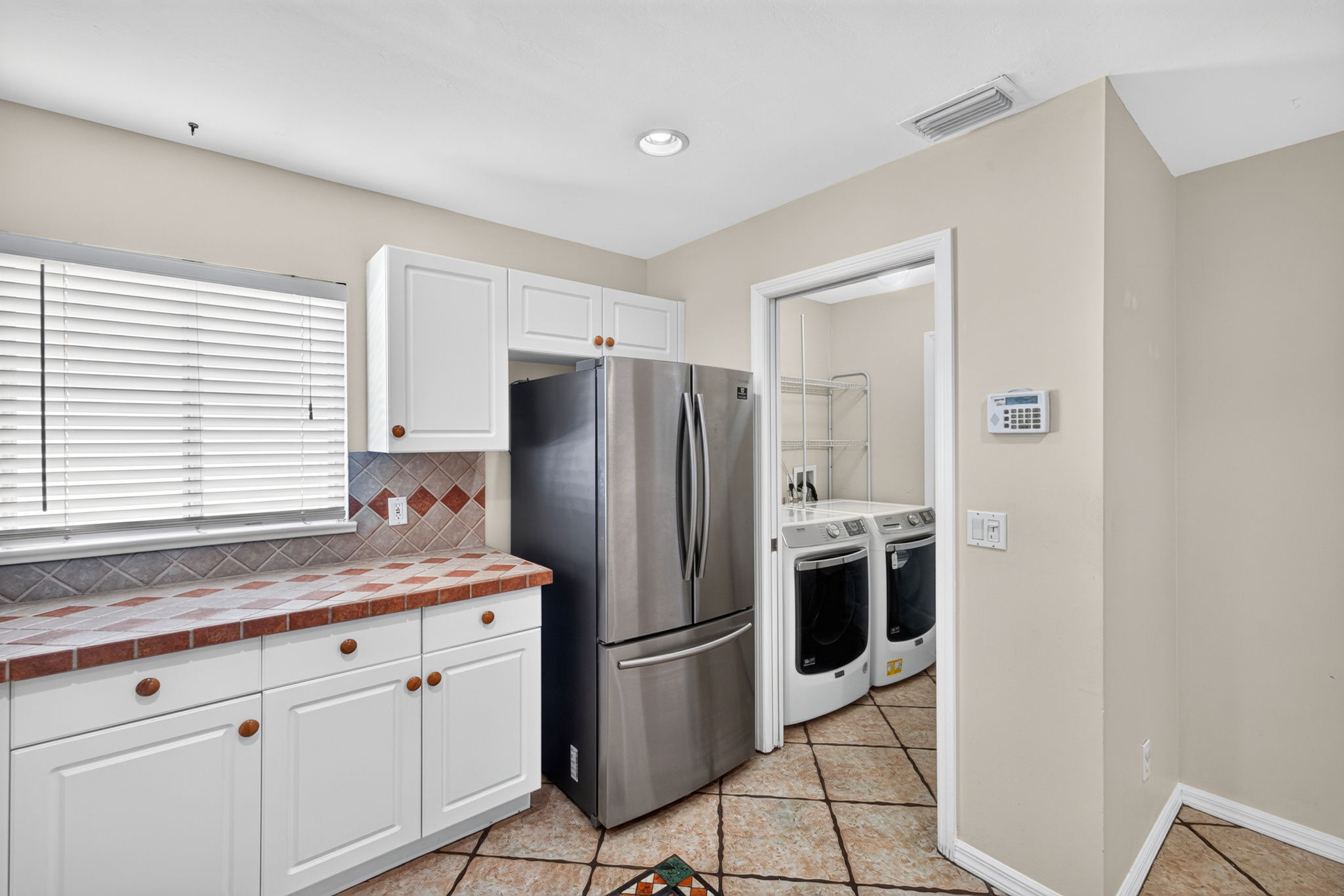Kitchen 4 of 4