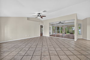 Living Room 3 of 4