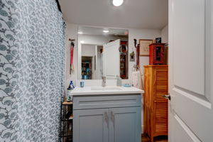  Photo 30