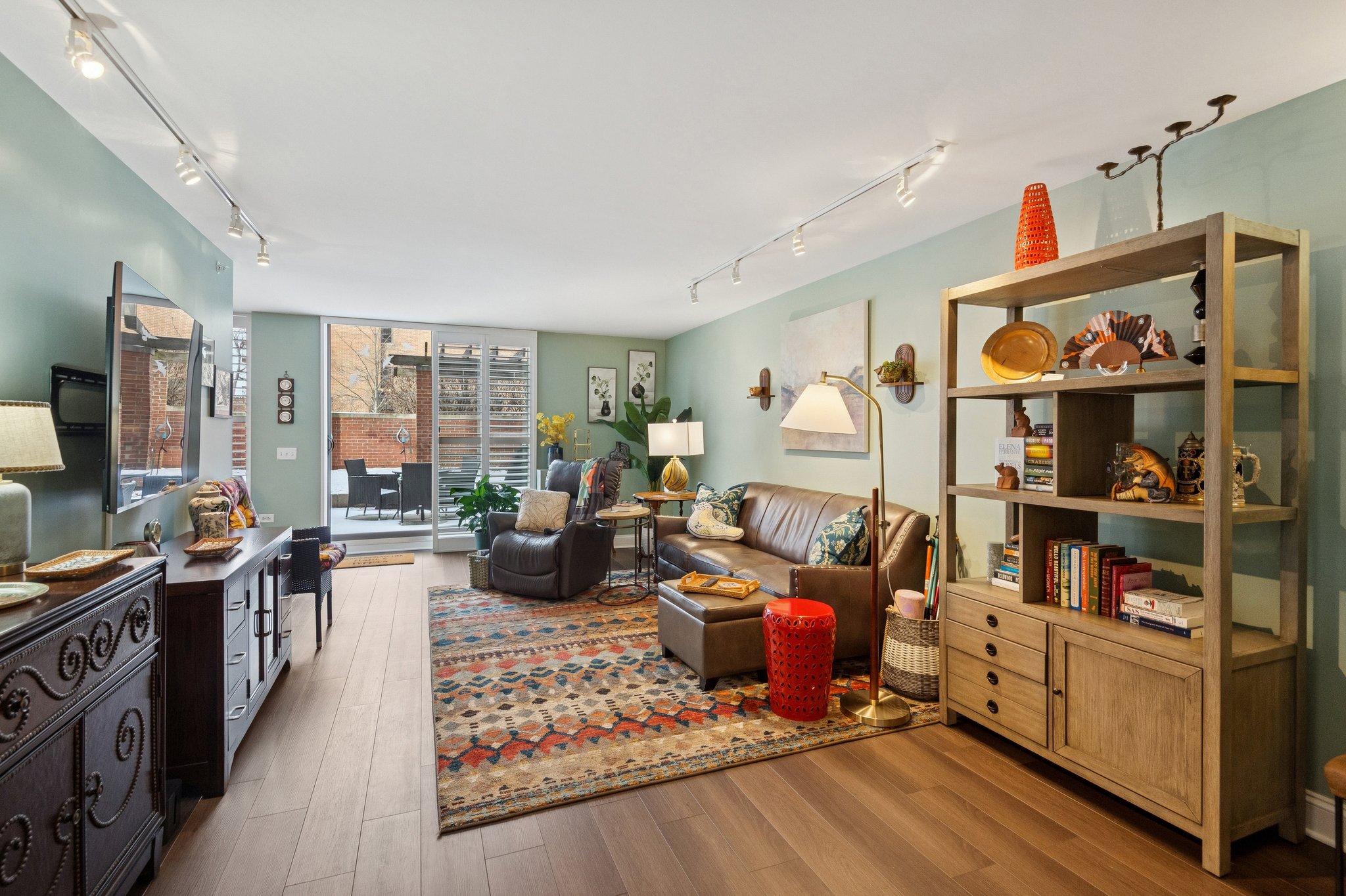 1633 2nd St Living Room