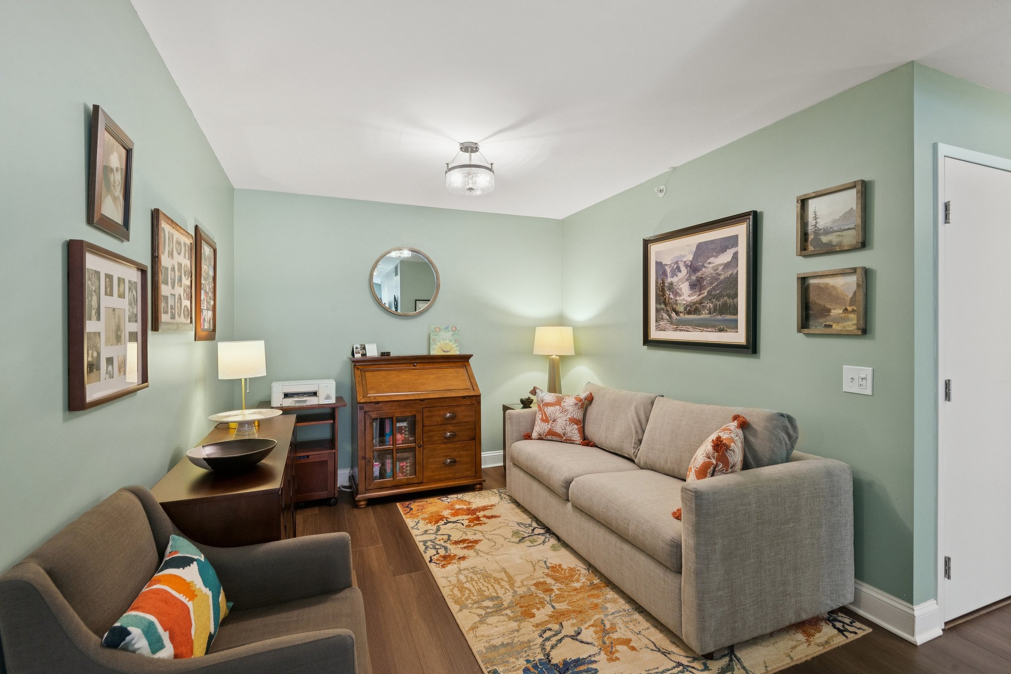 1633 2nd St Family Room