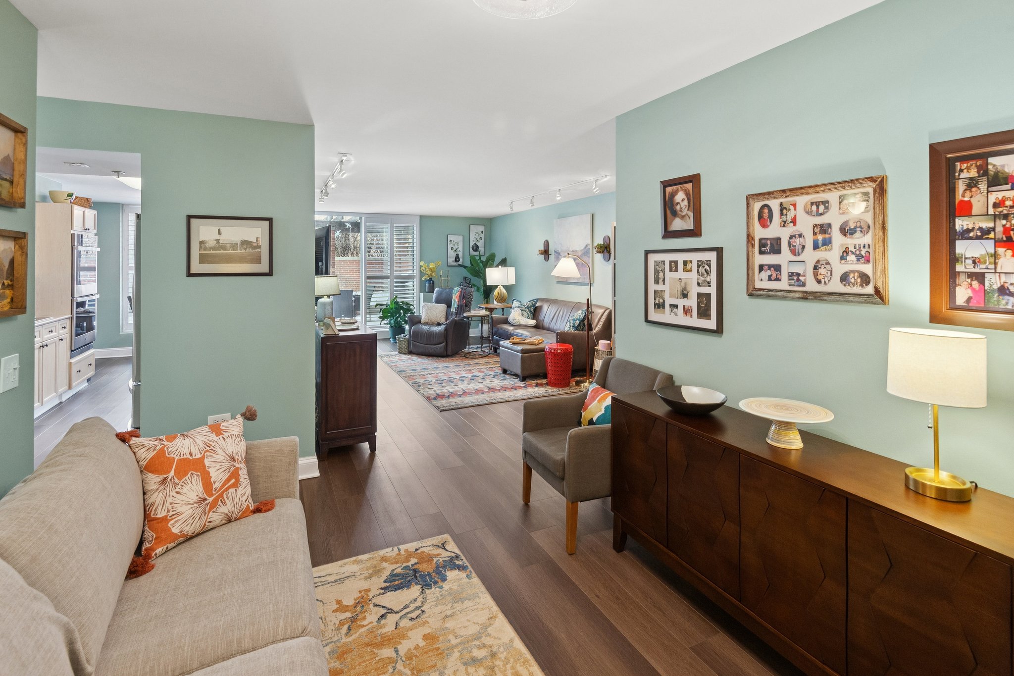 1633 2nd St Family Room, Kitchen, Living Room