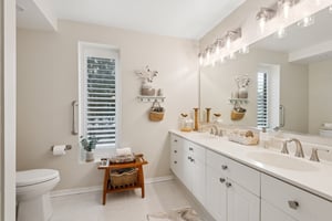 1633 2nd St Primary Bathroom